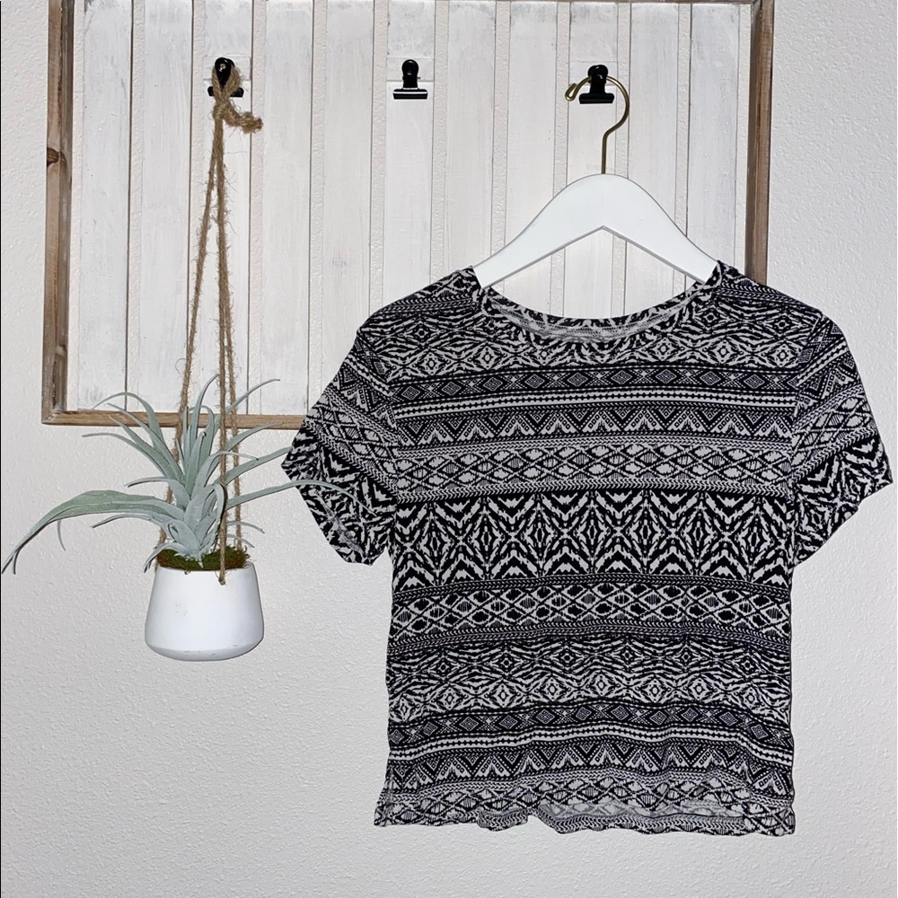 American Eagle Outfitters Aztec pattern t-shirt